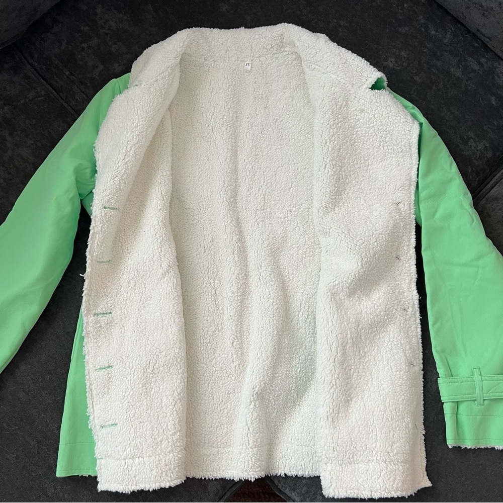 Green Jacket - Picture 3 of 4